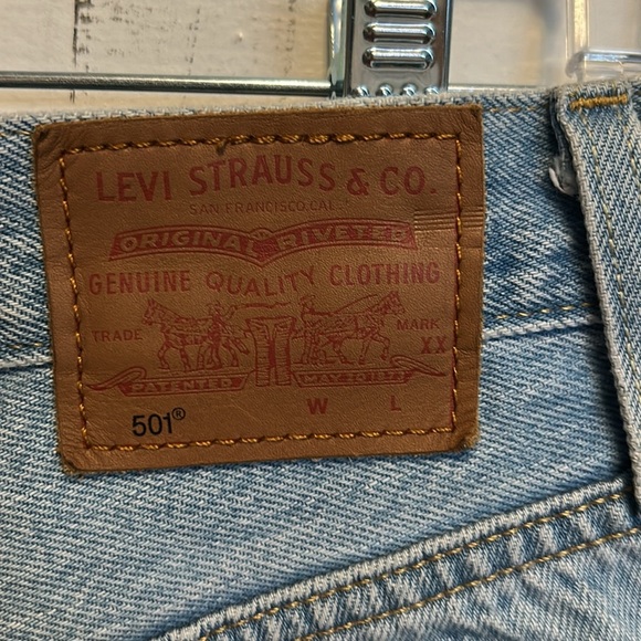 Levi’s shorts - Picture 7 of 10